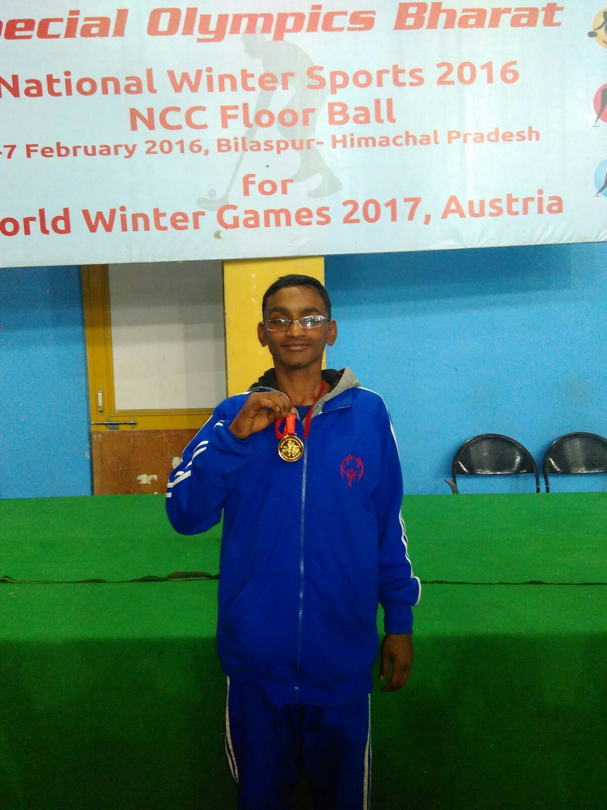 Mohit with his Gold medal